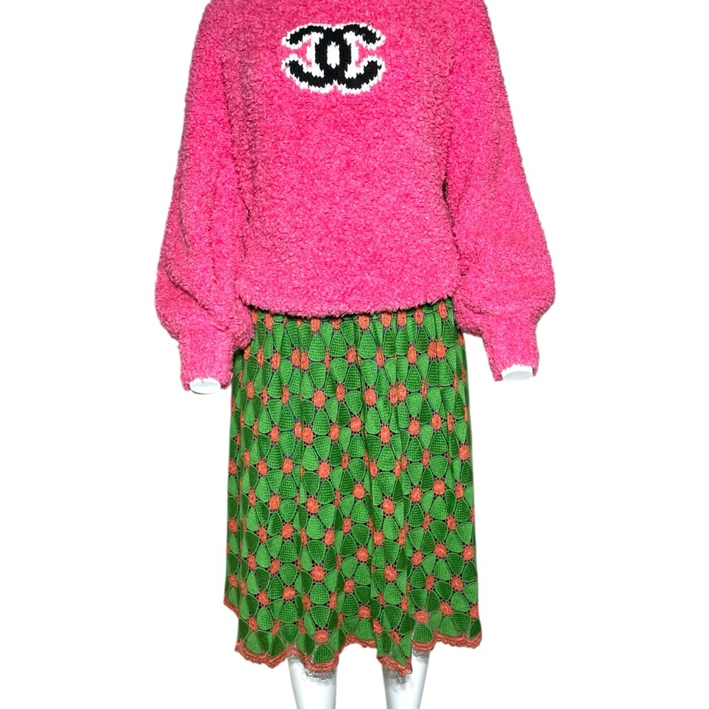 CHANEL Pink Sweater